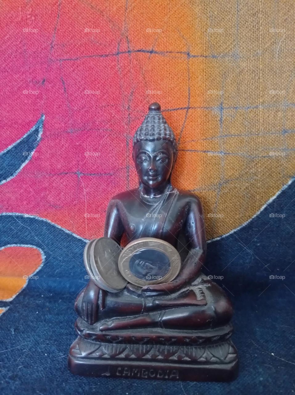 buda with coins / buda de plata