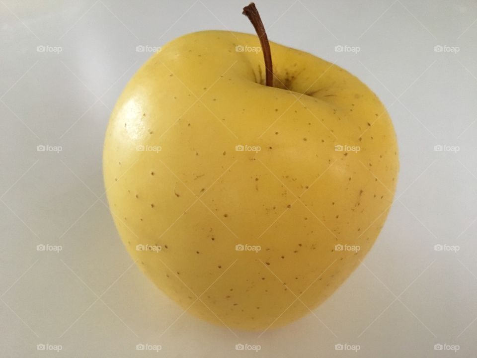 Yellow Apple 