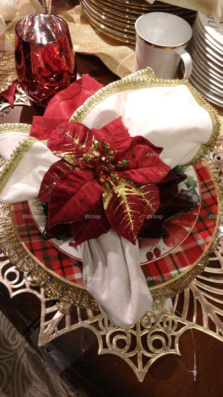 Holiday Place Settings