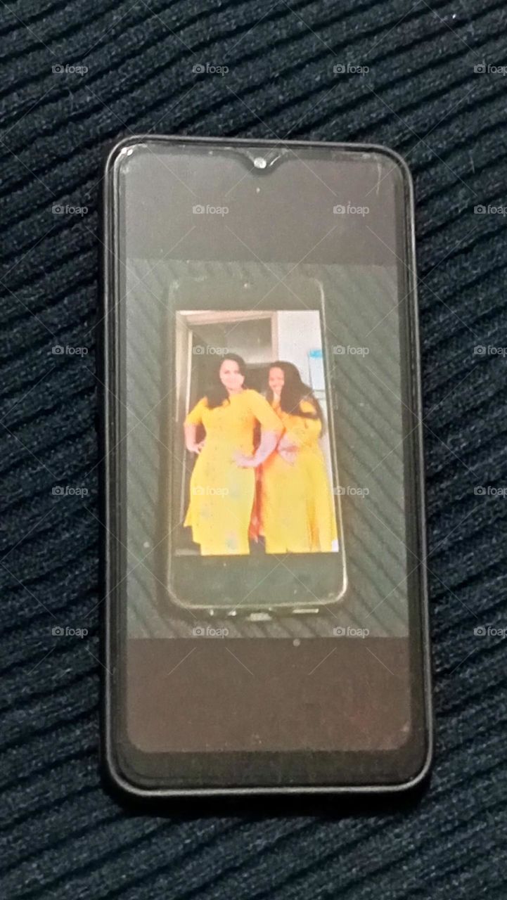 My mobile phone 🤳, a smart phone, a cell phone 📱 with camera 📸, video calling and connectivity.