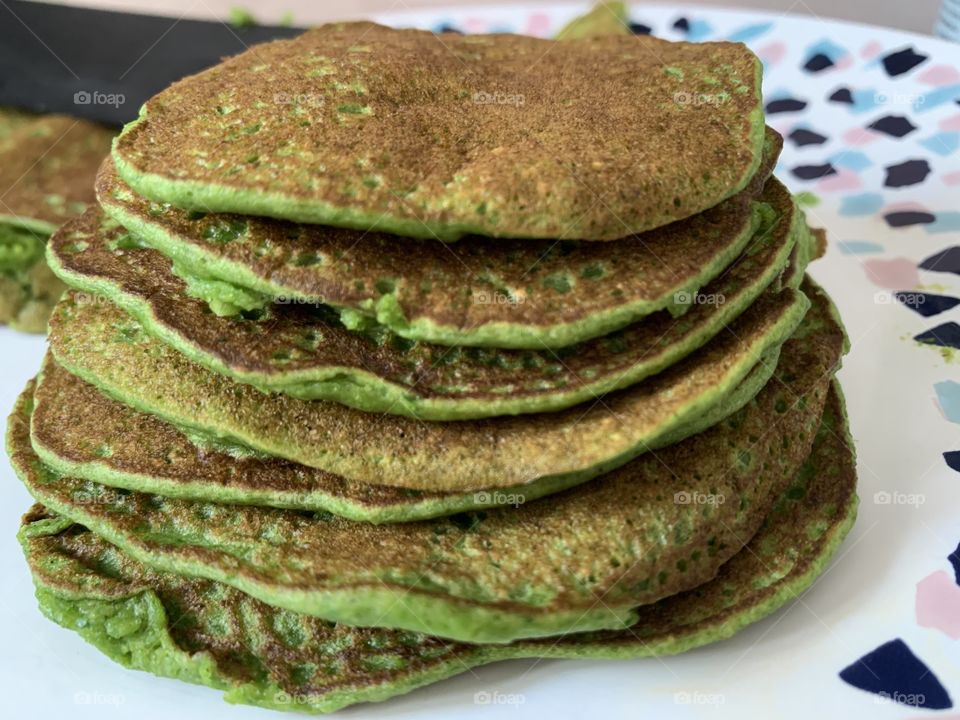Healthy Spinach and banana pancakes for toddlers and kids 