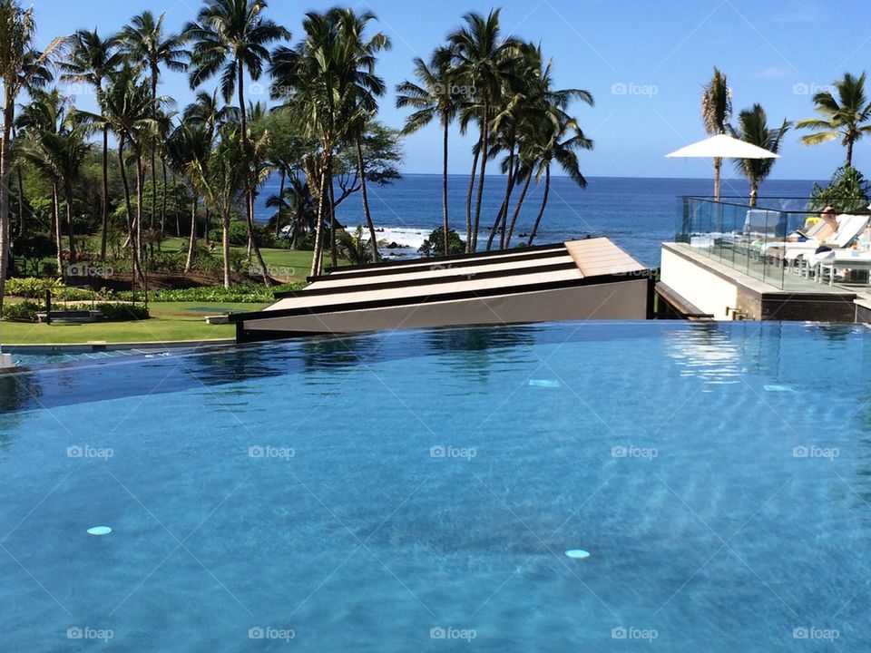 Infinity Pool 