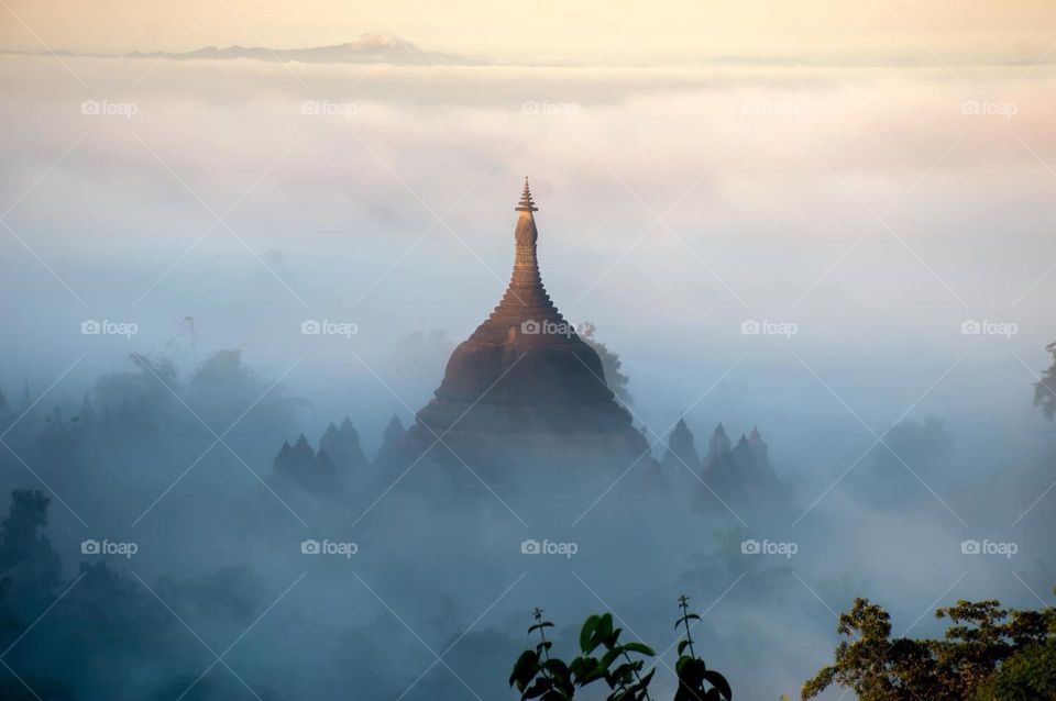 How Beautiful! Awesome ✨ I photograph this picture by claiming mountain in Ancient City ( or ) Mrauk Oo