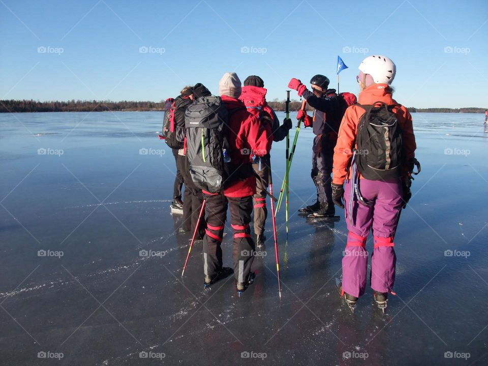 Long-distance skates