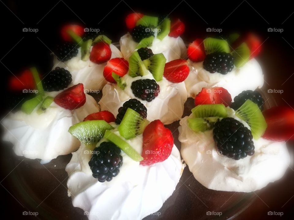Mini Pavlova