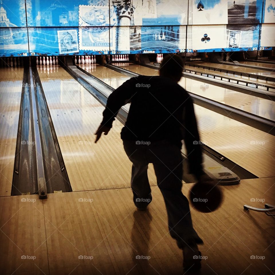 Man bowling