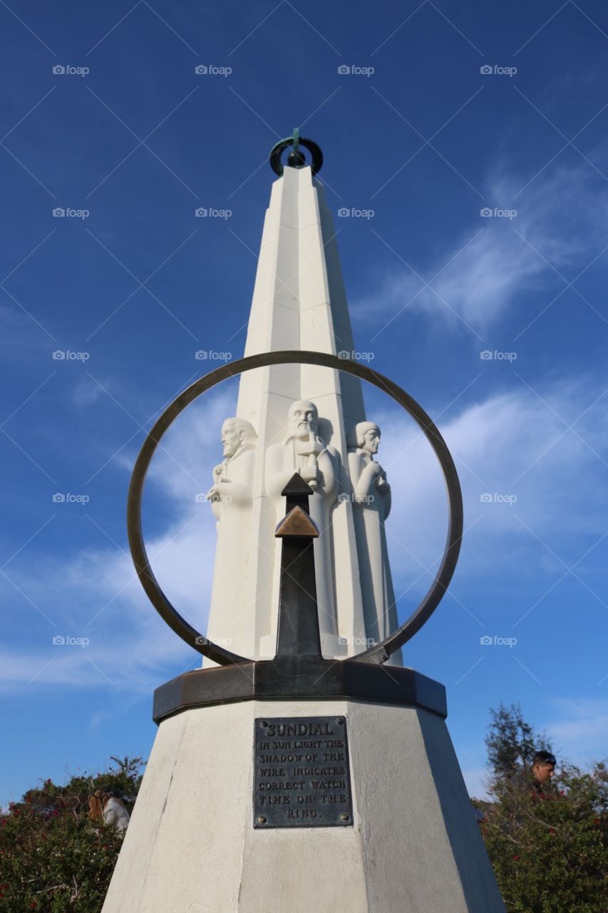 Sun Dial at Griffith Observatory 