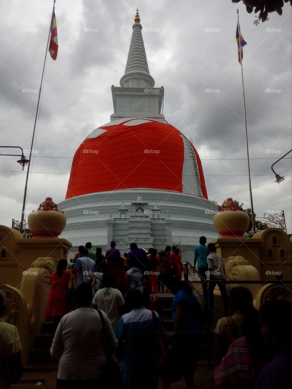 mahiyanagana stupa.