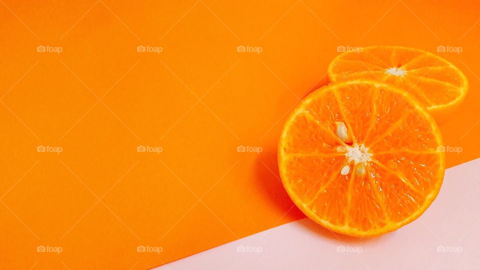 Orange 
