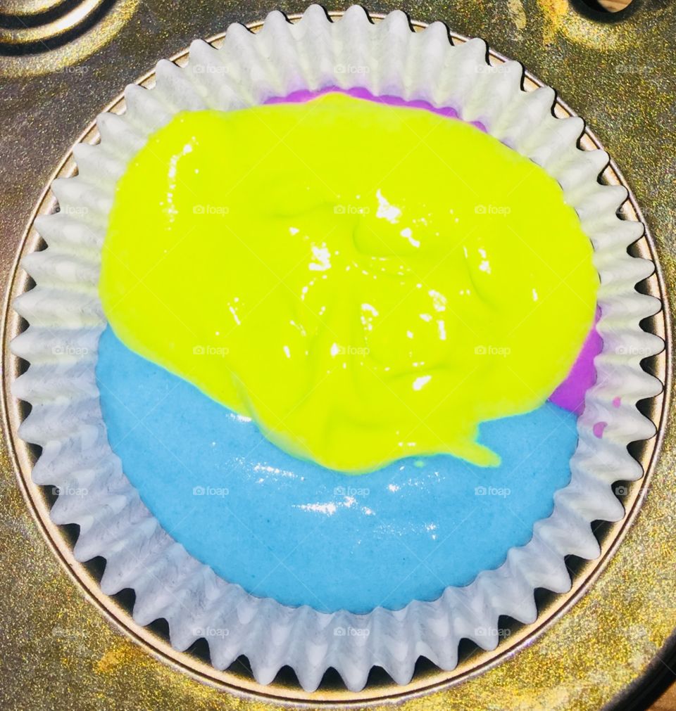 Neon cupcake batter!