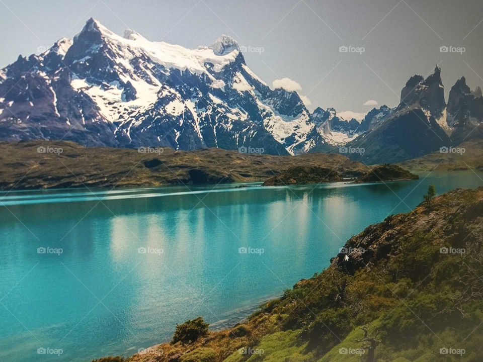 lake side and mountains
