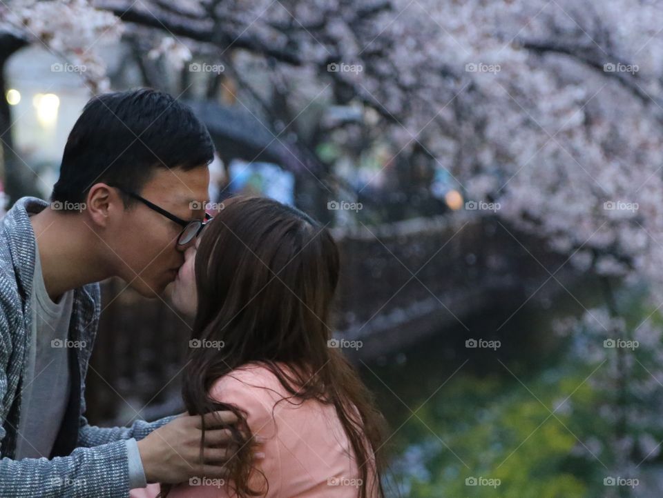 Kissing in Busan 