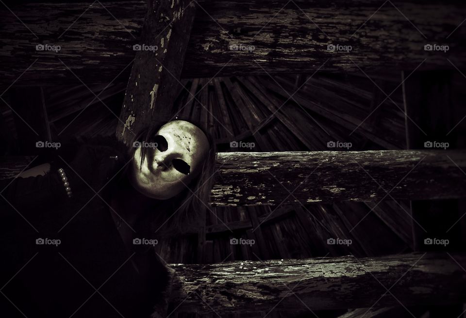 mask horror greece lost