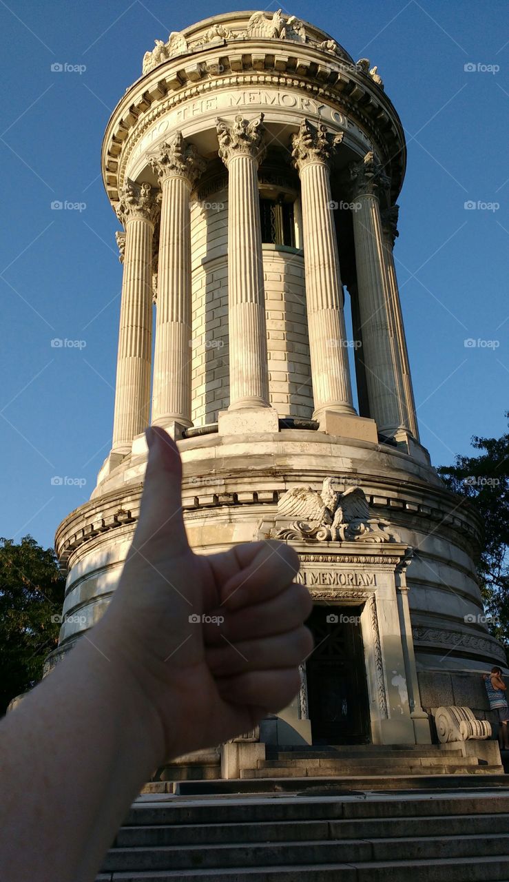 Thumbs Up Riverside Park Monument