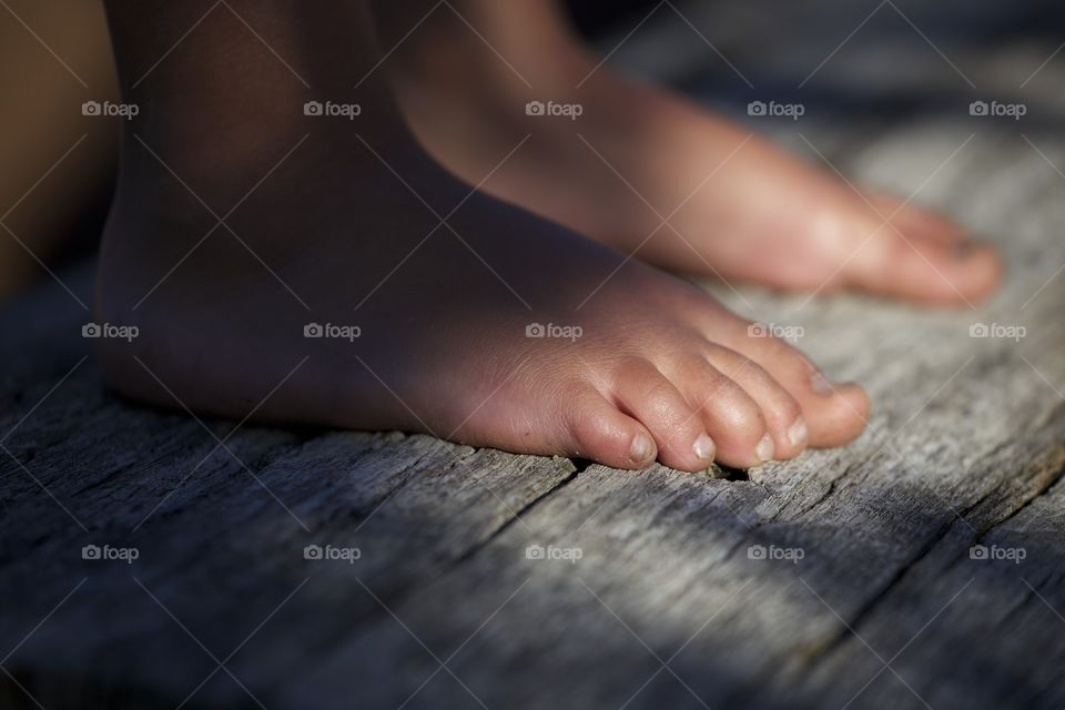 Barefoot on the tree