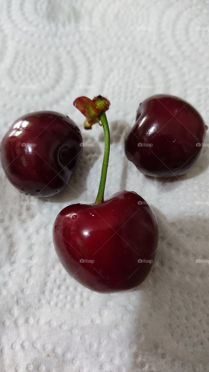 delicious cherries