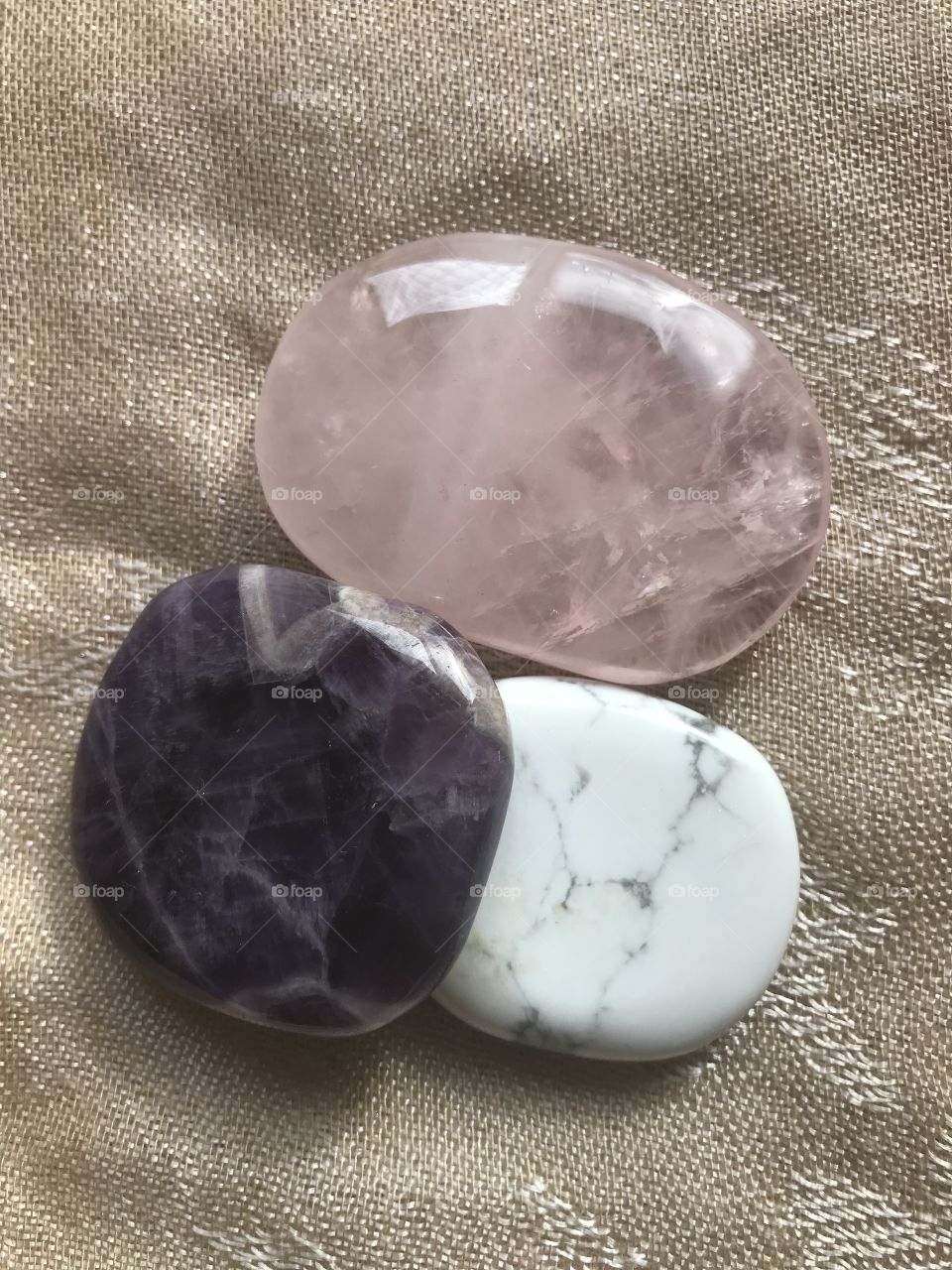Crystals, chakra, rise quartz
