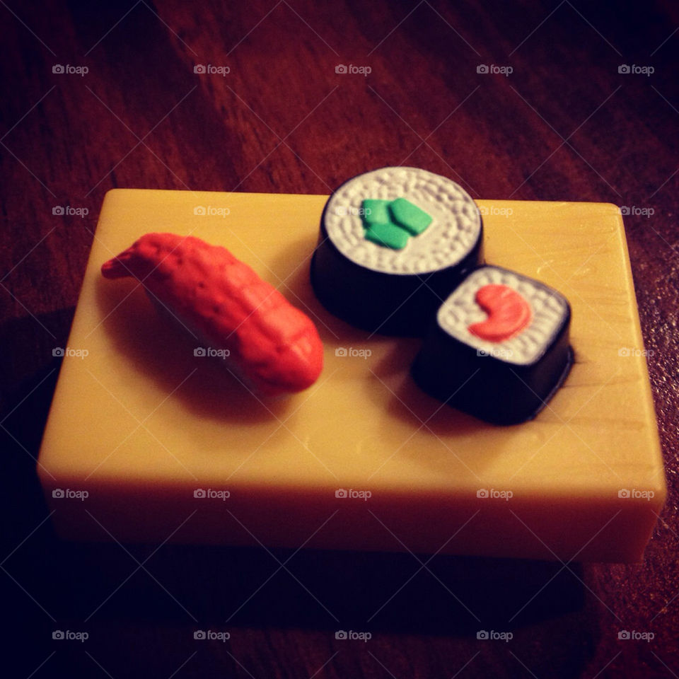 food tray wood sushi by zinnebeelden