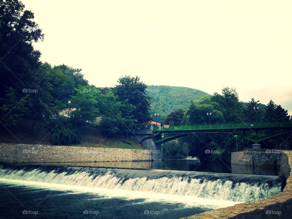 bridge watterfall