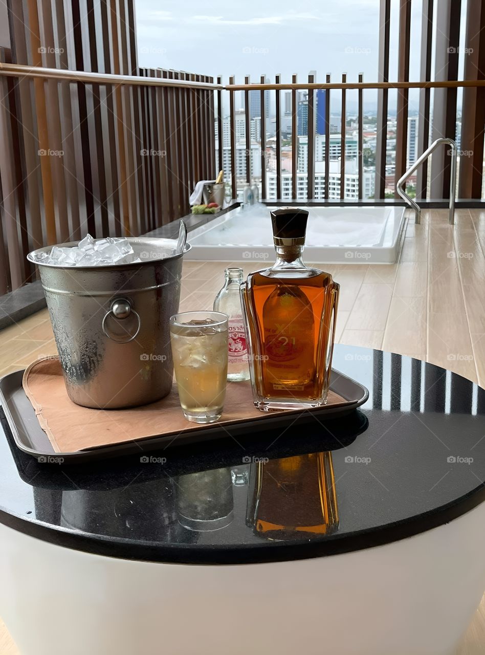 beverages with jacuzzi