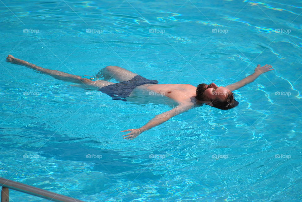 Relax in the swimming pool