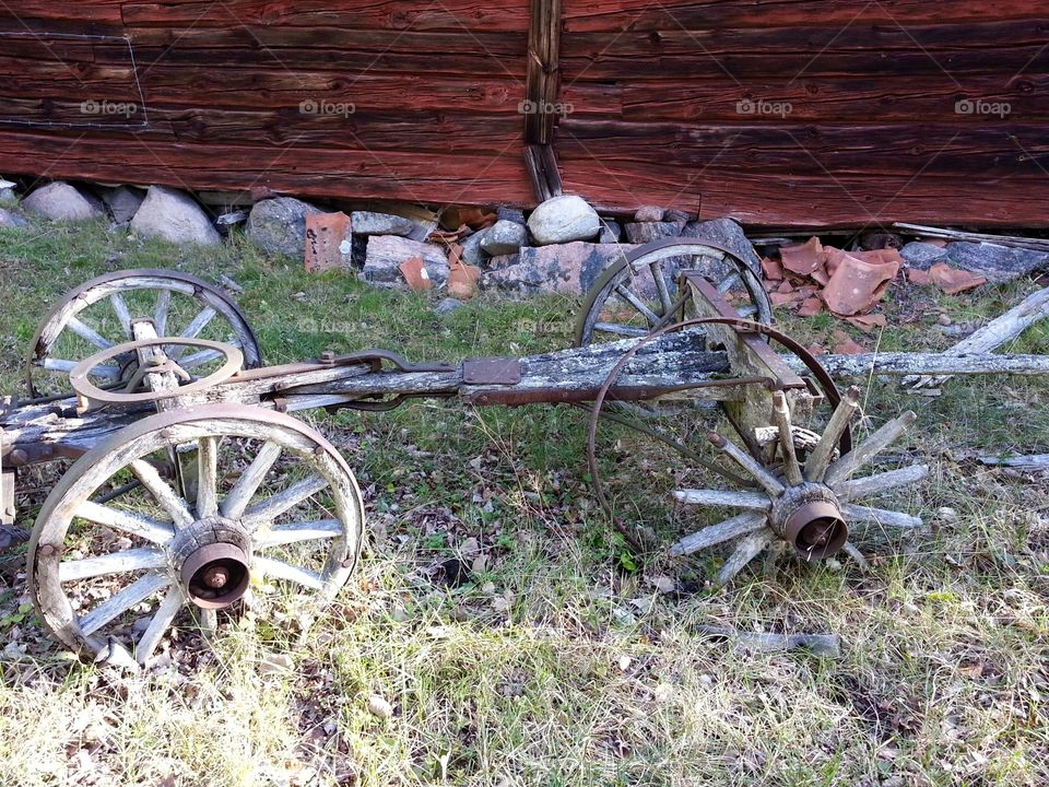 Ancient farm wagon
