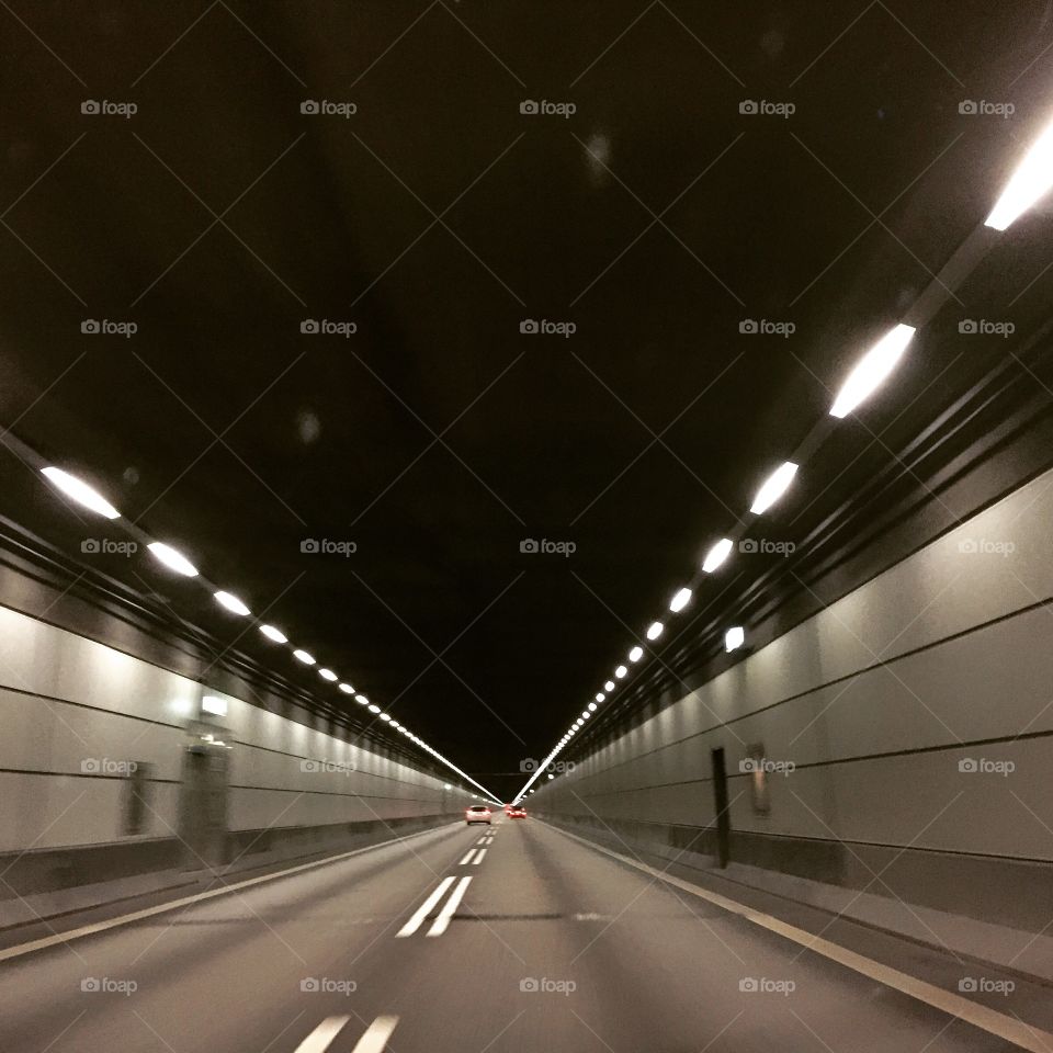 Tunnel. 