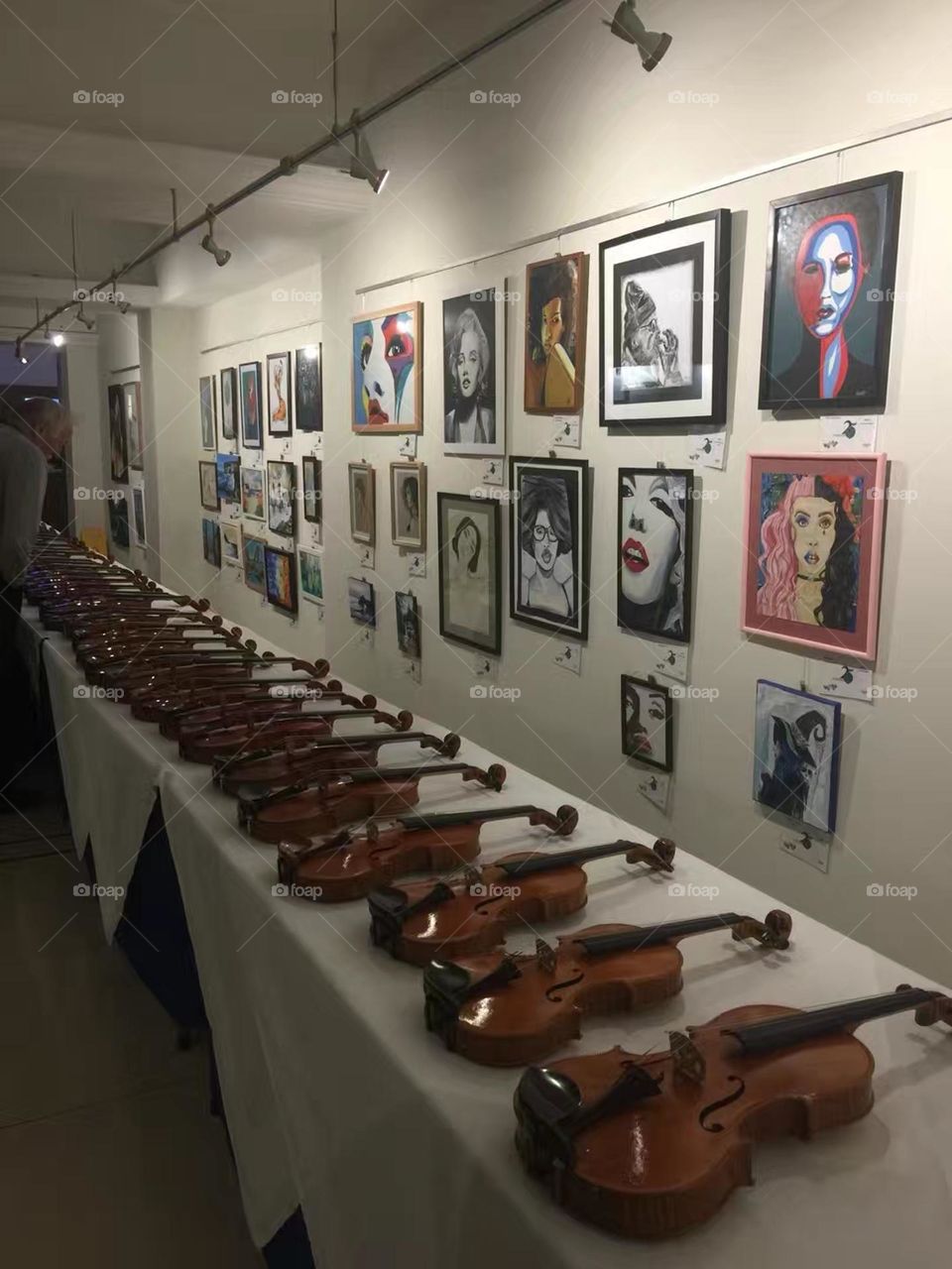 Violins Competition