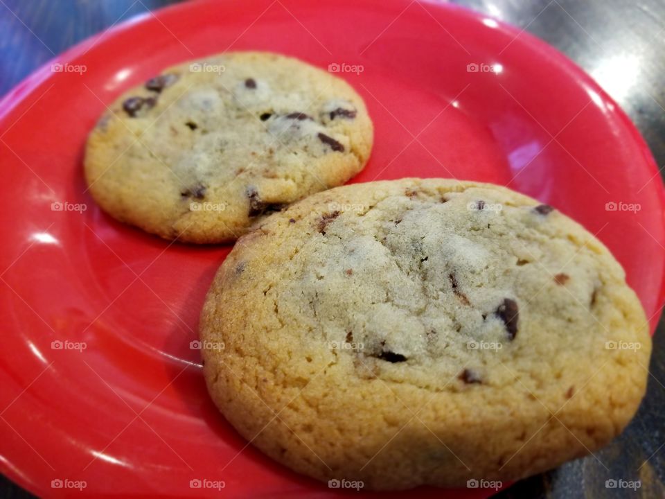 chocolate chip cookies