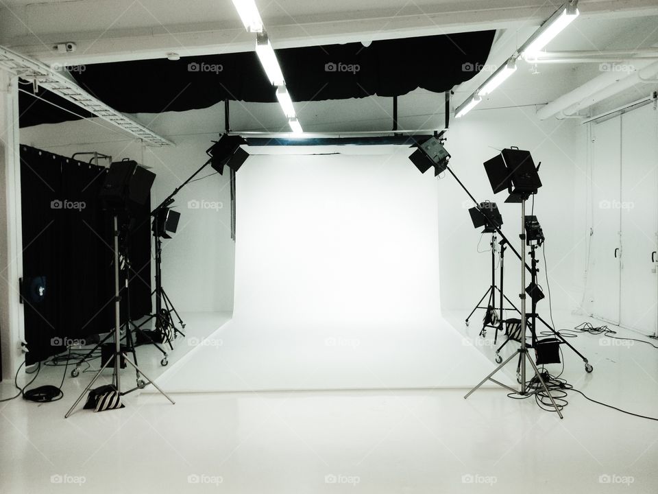 Photo studio with lights.