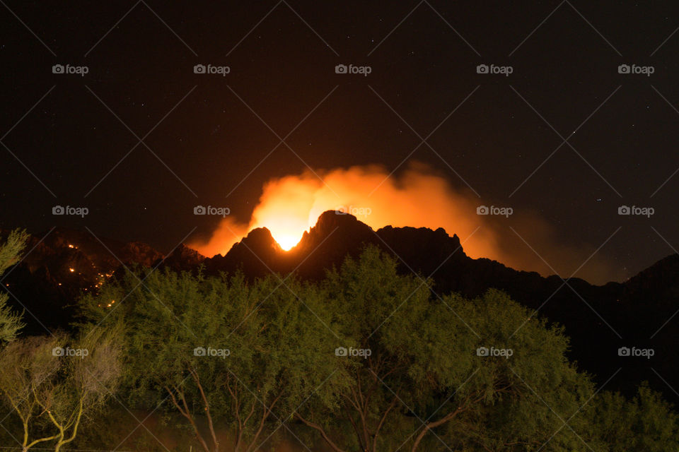 Bighorn fire on Catalina mountains in Tucson, Arizona 