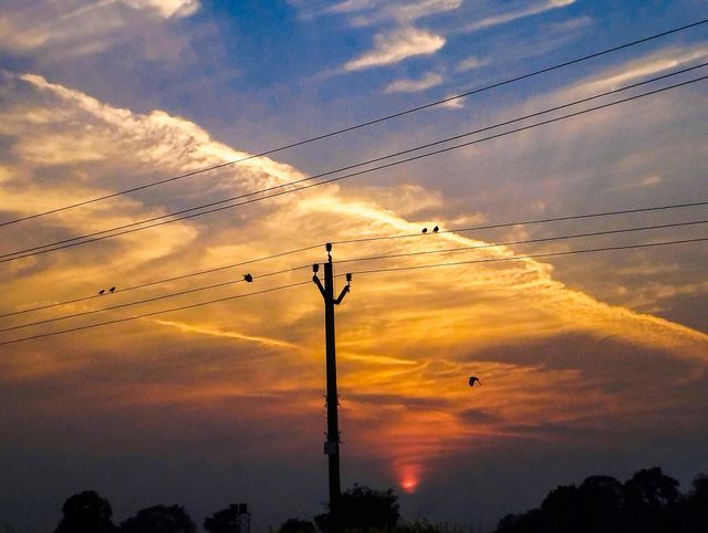 a picture of sunset background in India