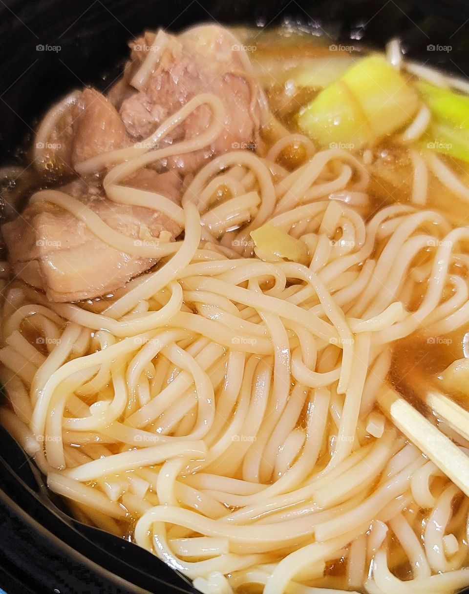 TTL Huadiao Chicken Flavor Instant Noodles with sesame oil chicken soup.
Microwave food from Taiwanese supermarkets