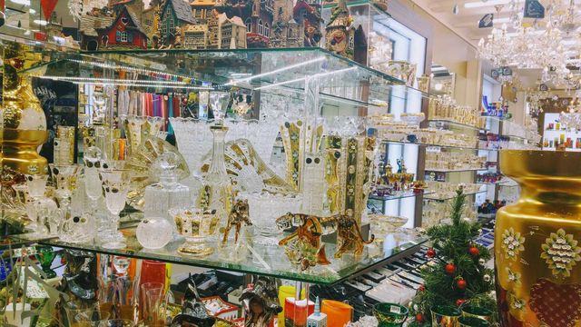 Bohemia Crystal shop in Prague