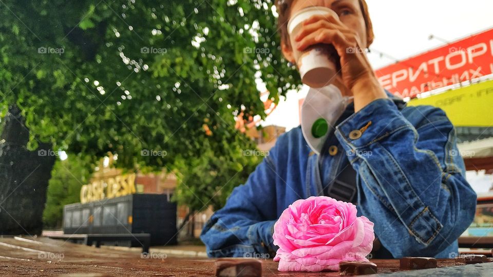 girl drinking tea