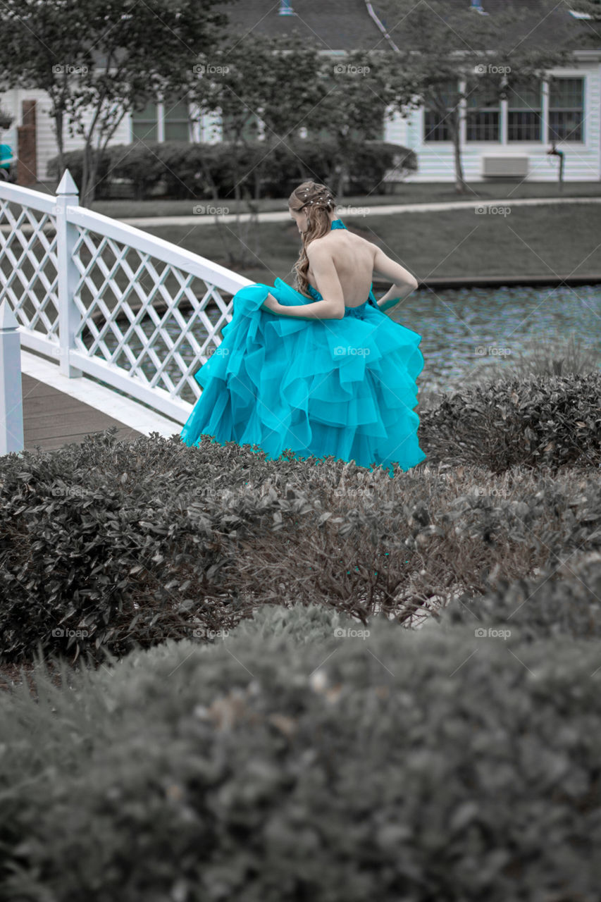 My gorgeous niece heading off to her senior prom