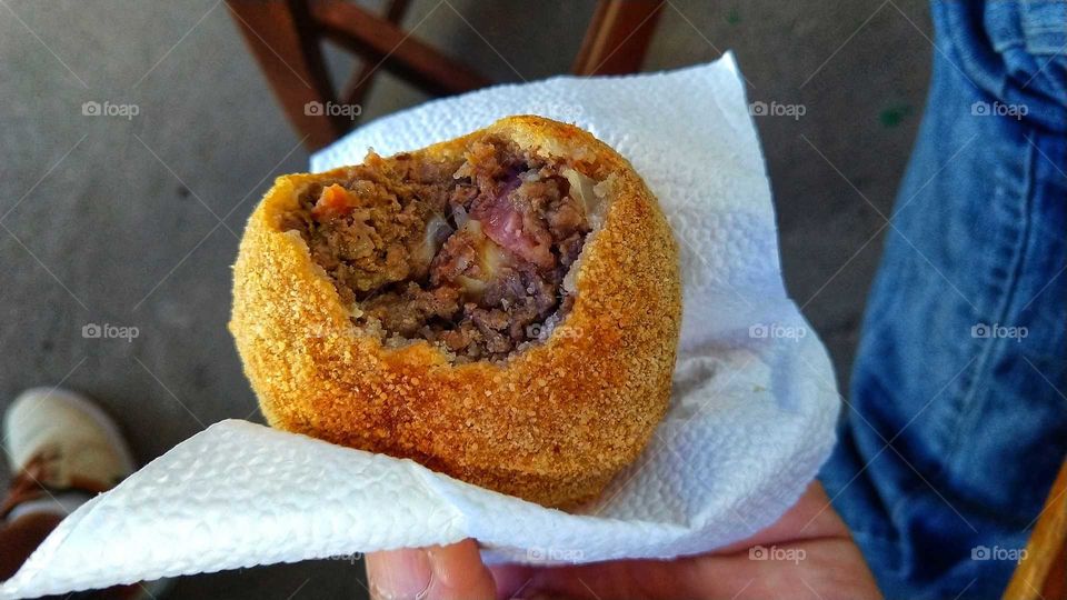 almôndega, bola de carne