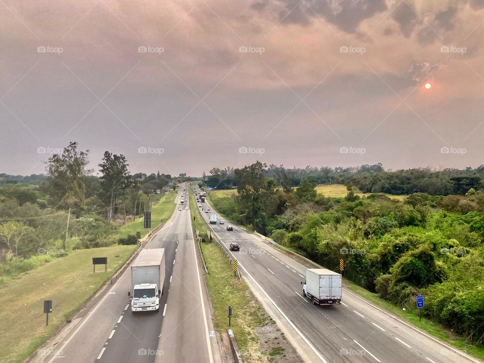 🌄🇺🇸 An extremely beautiful dawn in Jundiaí, interior of Brazil. Cheer the nature! / 🇧🇷 Um amanhecer extremamente bonito em Jundiaí, interior do Brasil. Viva a natureza! 