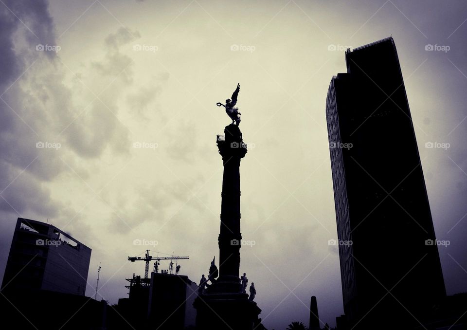  
The Angel de la Independencia in the central district of Mexico City.