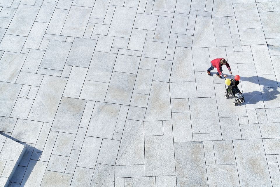 Grey Marble Ground and Balloons