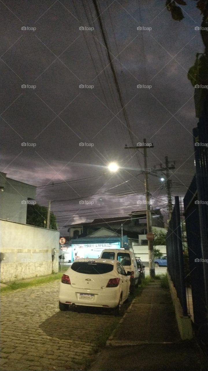 cidade .até a lua 🌙 e artificial...!!
