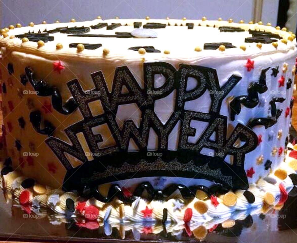 Happy new year clock cake 