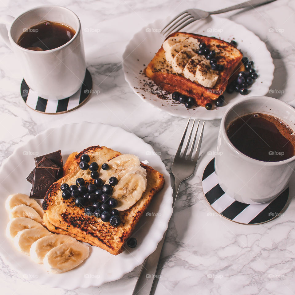 Fruits with bread