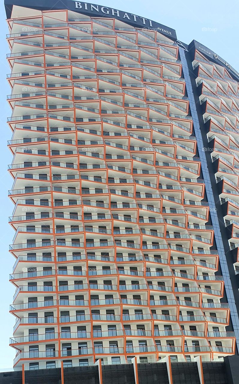 orange 🍊  building
