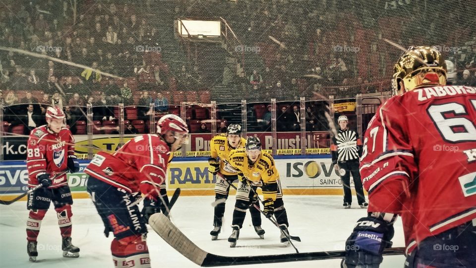 HIFK vs SaiPa. Reds on ice