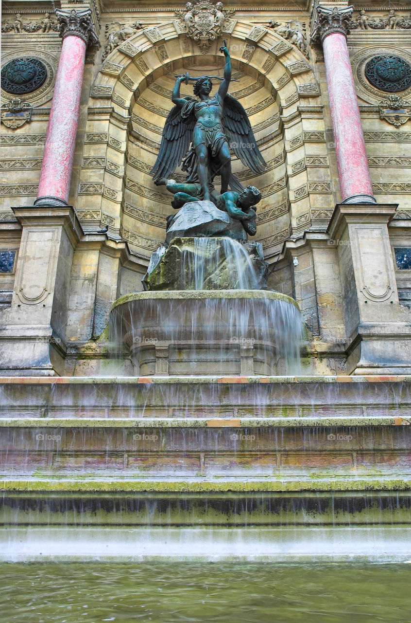 Fontaine Saint-Michel