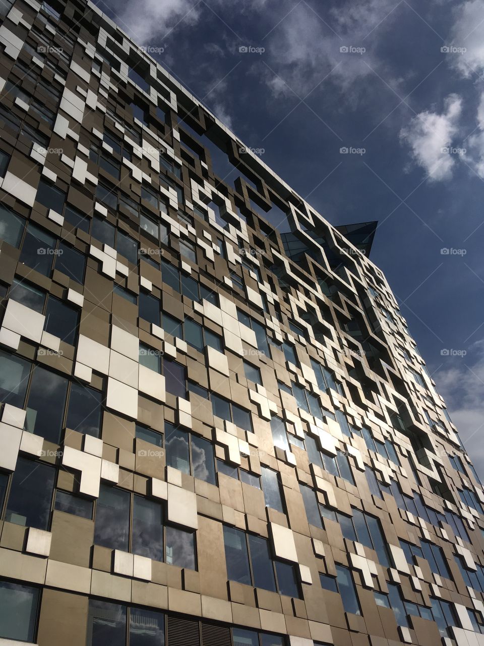 The Cube, Birmingham - a view from the base