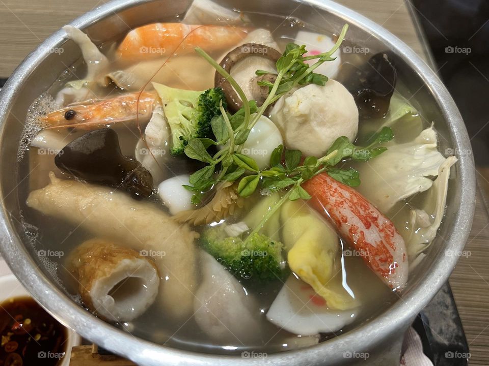Seafood hotpot