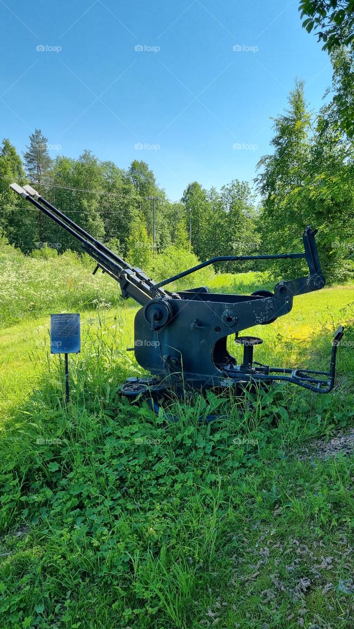 An old Finnish army cannon can be seen at the Taistelija talo military museum on the Russian border in Ilomantsi