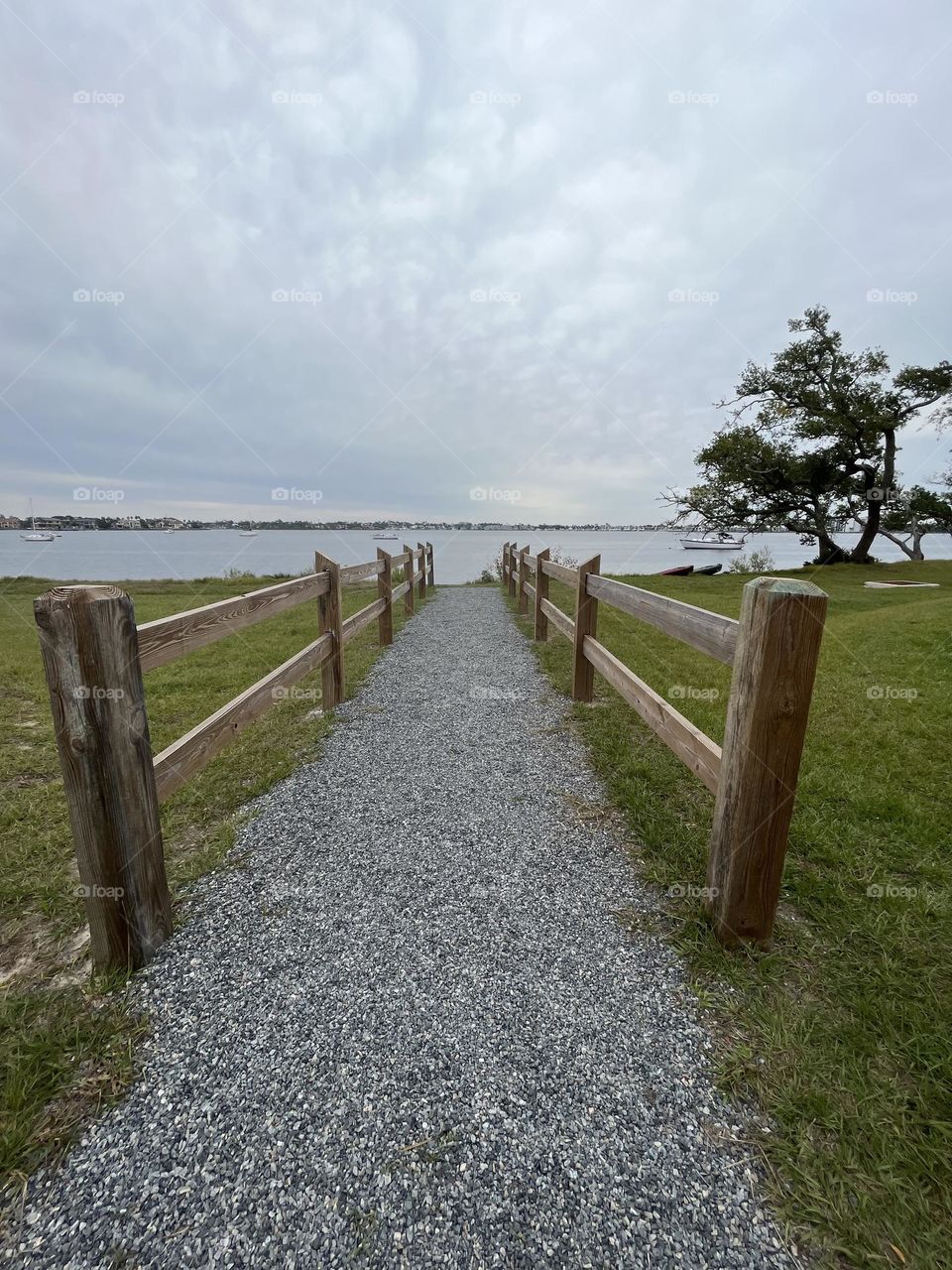 Path to beach 